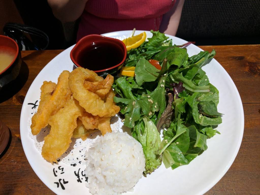 Mika Sushi | restaurant | 2500 Las Posas Rd e, Camarillo, CA 93010, USA | 8053832236 OR +1 805-383-2236