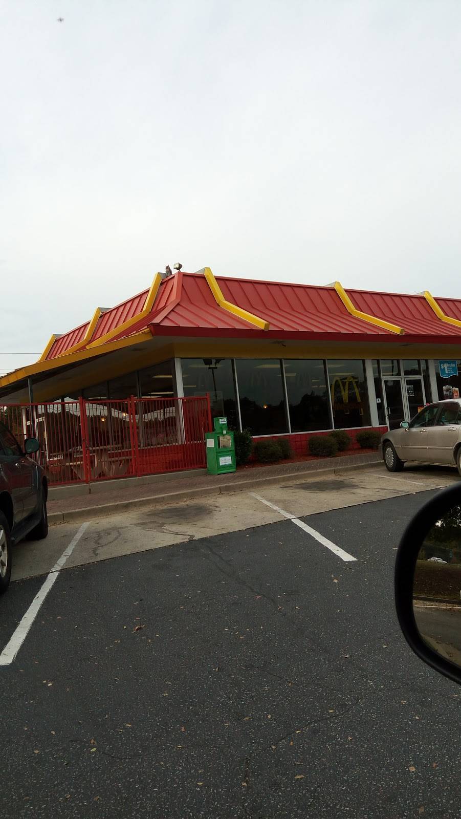 McDonalds | cafe | 7400 Wilson Blvd, Columbia, SC 29203, USA | 8037865112 OR +1 803-786-5112