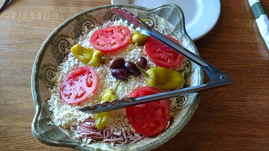 Takis Greek-Italian Restaurant | restaurant | 13761 US-441, Lady Lake, FL 32159, USA | 3524303630 OR +1 352-430-3630