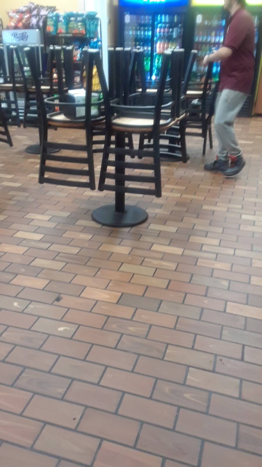 New England House of Pizza | restaurant | 133 Howard St, Braintree, MA 02184, USA | 7818497771 OR +1 781-849-7771