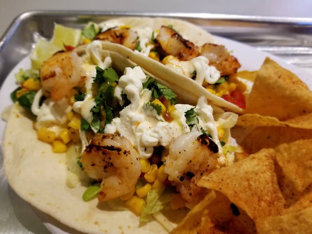 Chorizo Fresh Mex | restaurant | Clarkson Crossing Shopping Centre, 950 Southdown Rd, Mississauga, ON L5J 2Y4, Canada | 9058226988 OR +1 905-822-6988