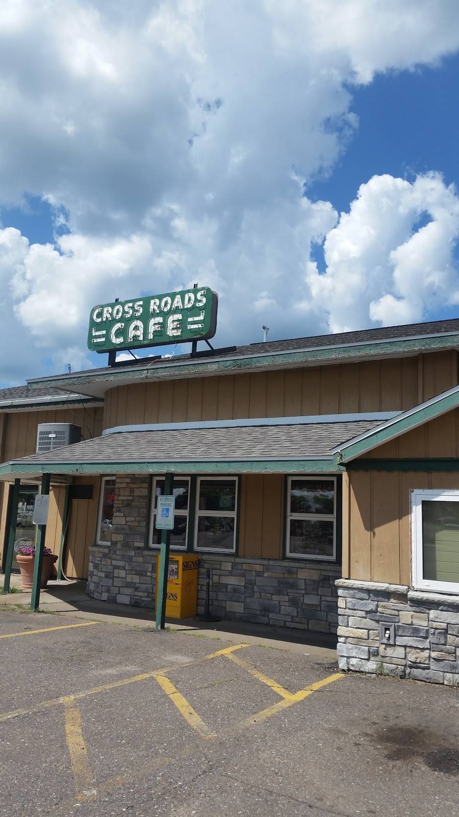 Crossroads Cafe | restaurant | 101 N 1st St, Cameron, WI 54822, USA | 7154585555 OR +1 715-458-5555