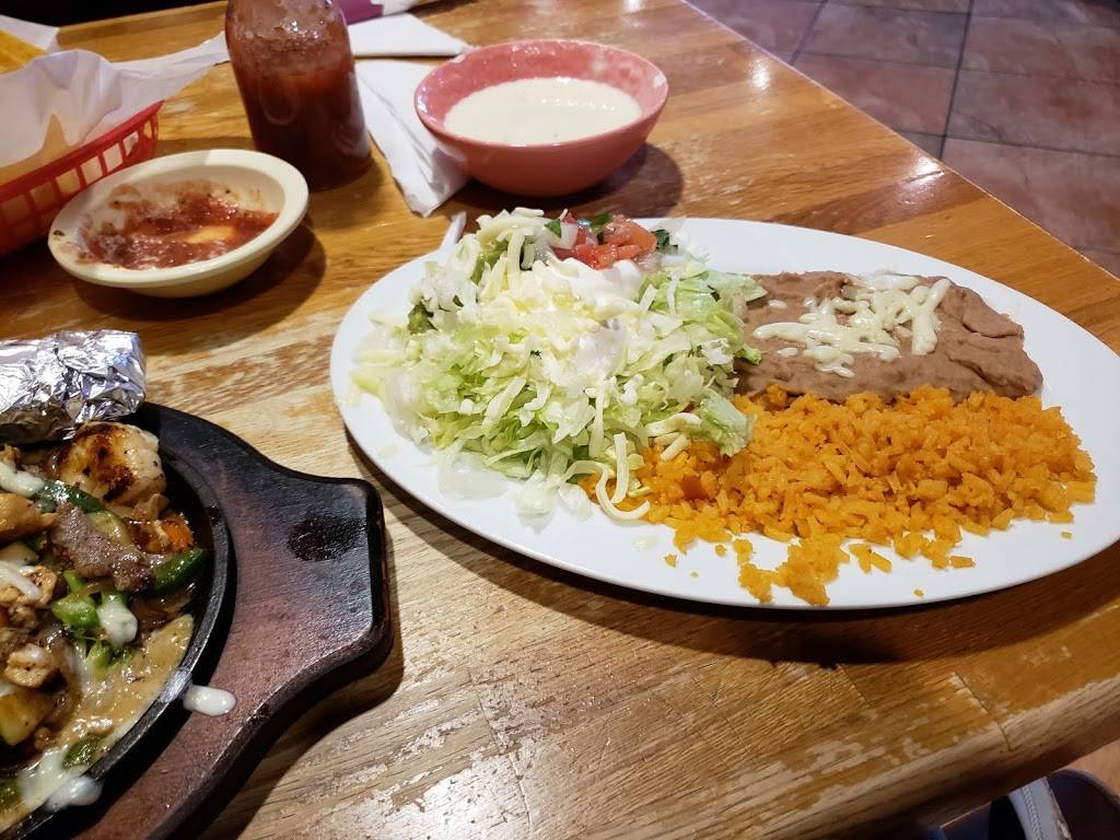 La Parrilla | restaurant | 11639 Parkside Dr, Knoxville, TN 37934, USA | 8659663001 OR +1 865-966-3001