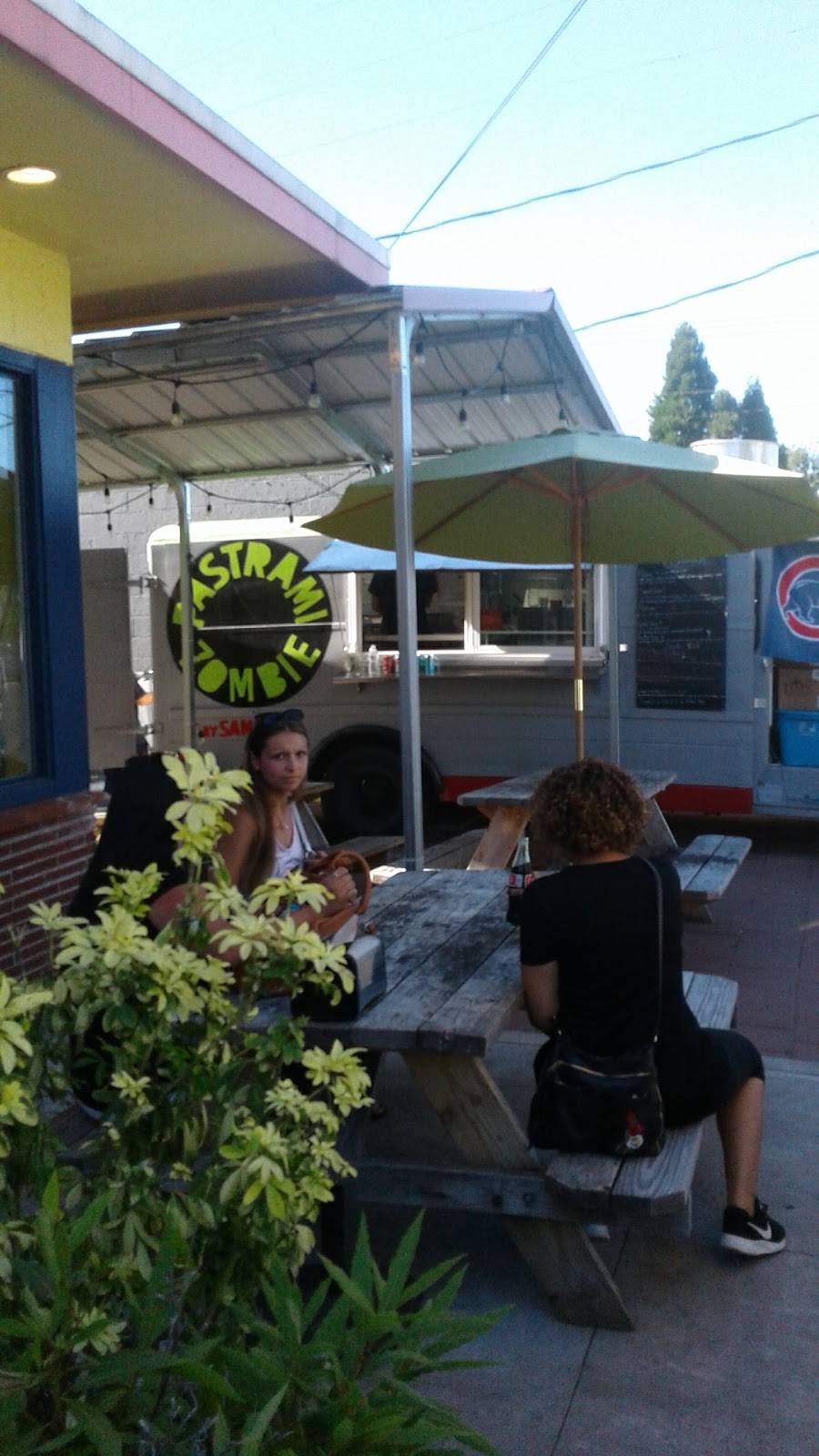 Pastrami Zombie | restaurant | 3056 SE Harrison St, Milwaukie, OR 97222, USA | 5413012197 OR +1 541-301-2197