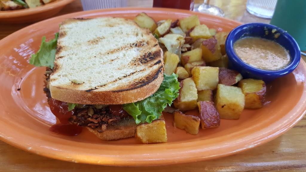 Tower Cafe | restaurant | 1518 Broadway, Sacramento, CA 95818, USA | 9164410222 OR +1 916-441-0222