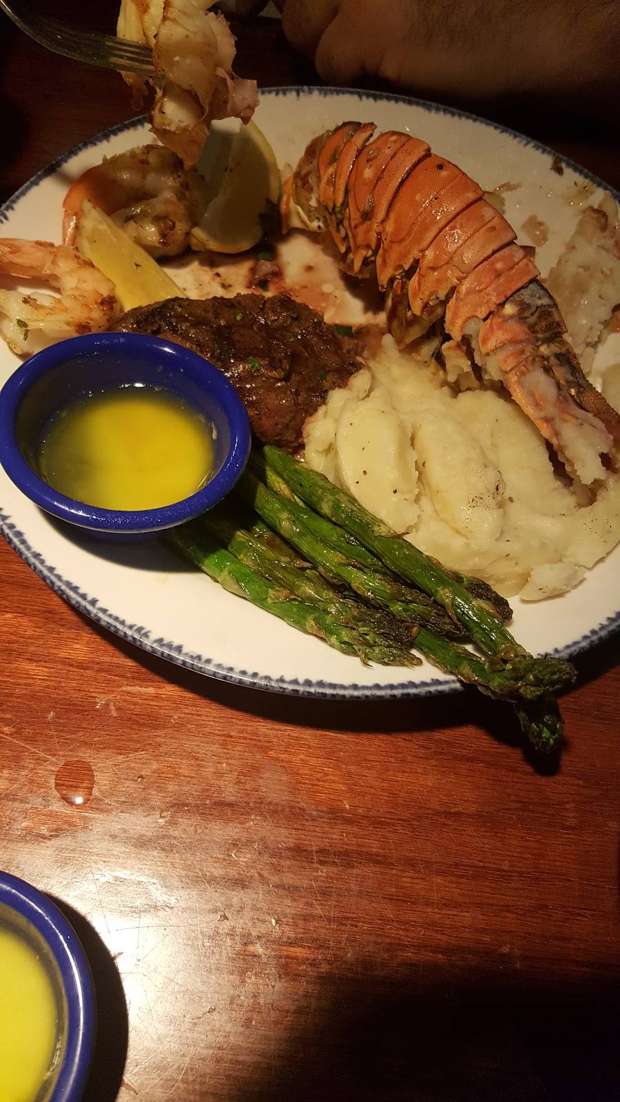 Red Lobster | restaurant | 2090 Bartow Ave, Bronx, NY 10475, USA | 7186714223 OR +1 718-671-4223