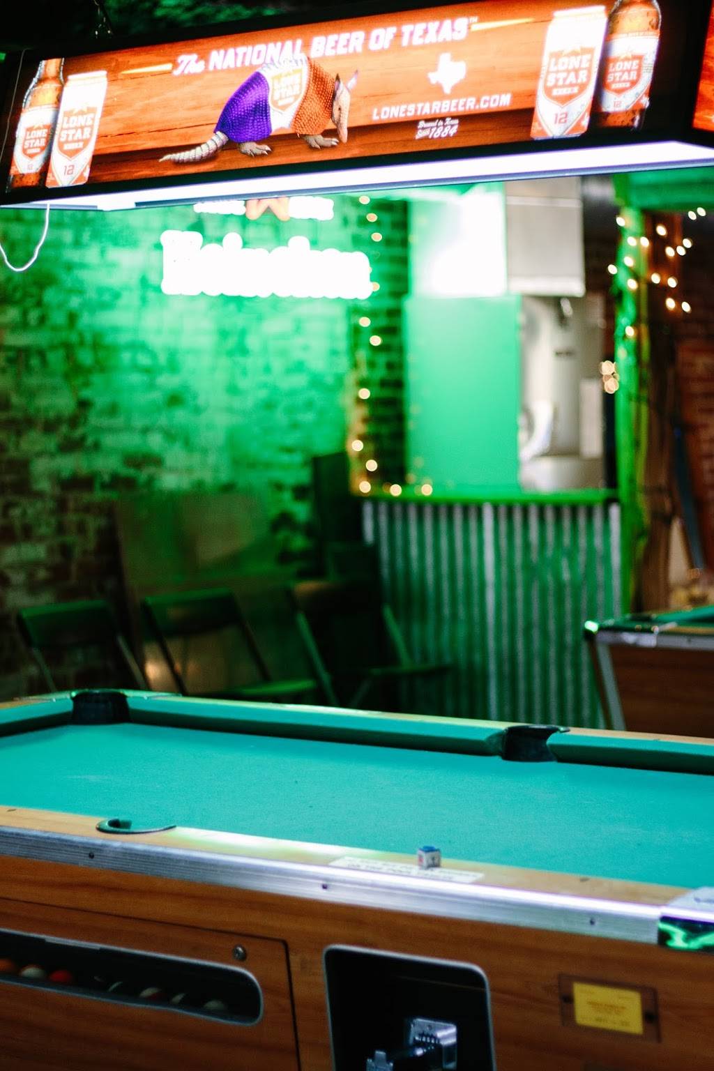 Burton Roadhouse | restaurant | 518 N Railroad St, Burton, TX 77835, USA | 9792890013 OR +1 979-289-0013