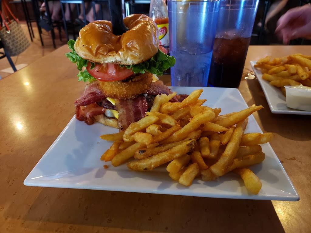 Black Bear Tavern and Restaurant | night club | 102 Fort Dr #1278, McHenry, MD 21541, USA | 3013876800 OR +1 301-387-6800