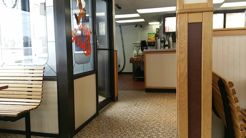 Mr Quick Drive-In | restaurant | 915 E Laketon Ave, Muskegon, MI 49442, USA | 2317226200 OR +1 231-722-6200