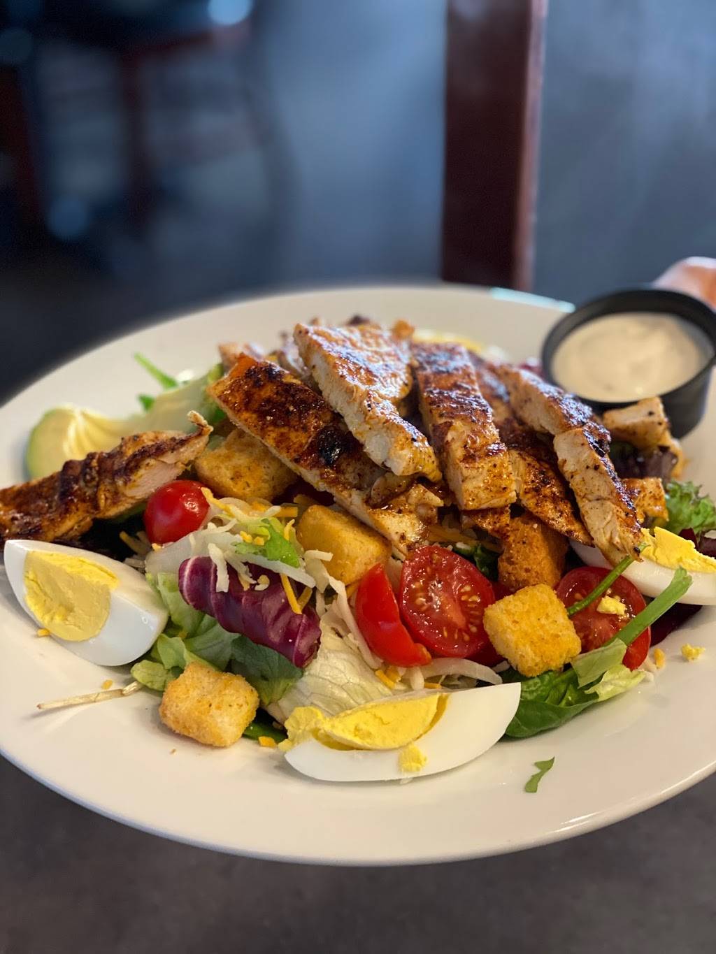 Chef Lino’s Grill | restaurant | 6603 Panama Ln #103, Bakersfield, CA 93313, USA | 6618858006 OR +1 661-885-8006