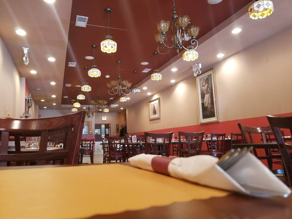 Hemas Kitchen | restaurant | 2439 W Devon Ave, Chicago, IL 60659, USA | 7733381627 OR +1 773-338-1627