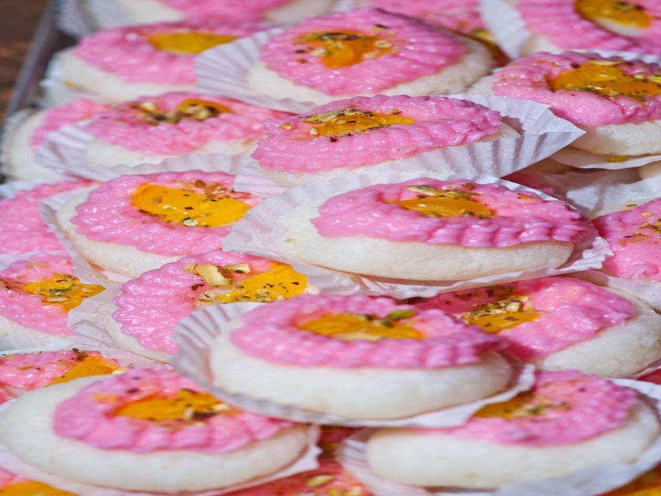 Bangali Sweets & Restaurant | restaurant | 12 Milvan Dr, North York, ON M9L 1Z2, Canada | 4167409566 OR +1 416-740-9566