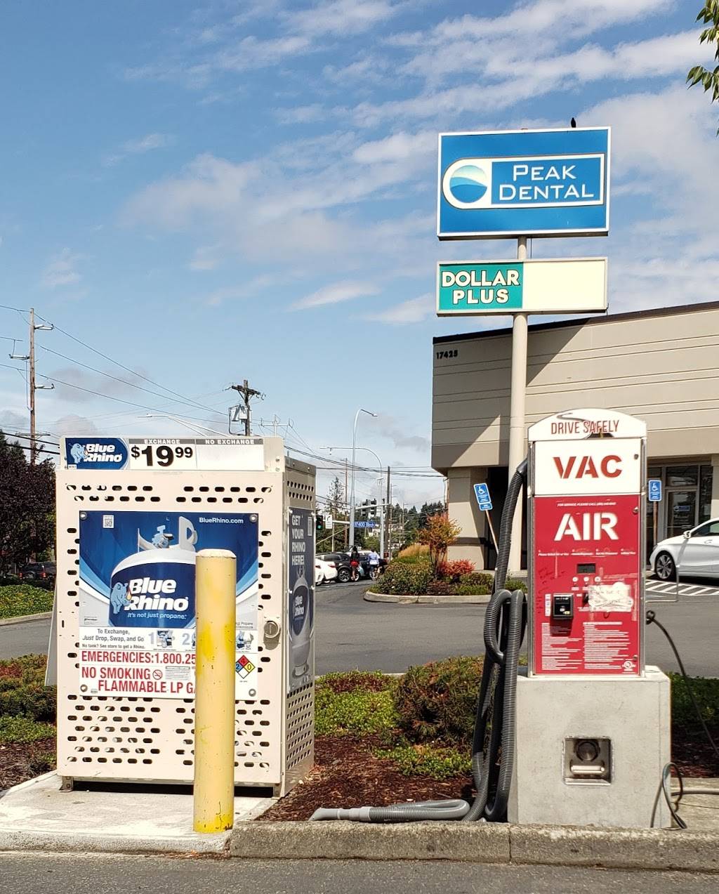 QFC Fuel Center | meal takeaway | 17525 Hwy 99 Ste F, Lynnwood, WA 98037, USA | 4257431127 OR +1 425-743-1127