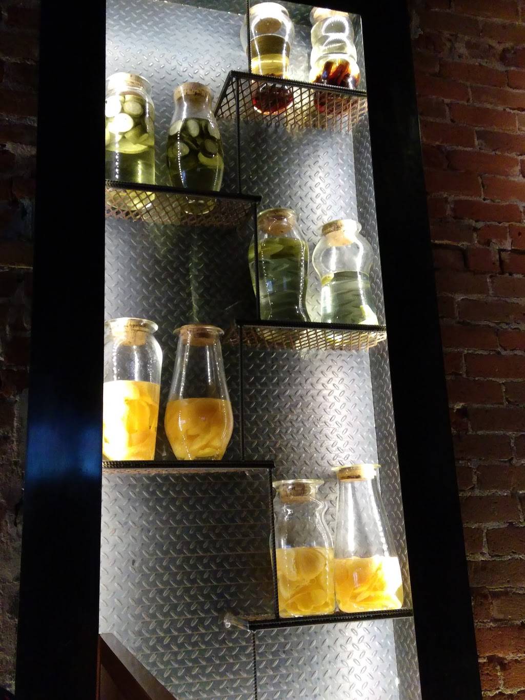 El Camino Community Tavern | restaurant | 3628 W 32nd Ave, Denver, CO 80211, USA | 7208897946 OR +1 720-889-7946