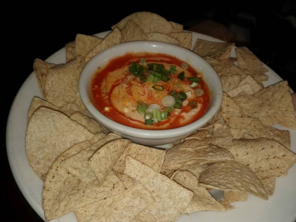 Champions Grille | restaurant | 3670 Werk Rd, Cincinnati, OH 45248, USA | 5133768920 OR +1 513-376-8920