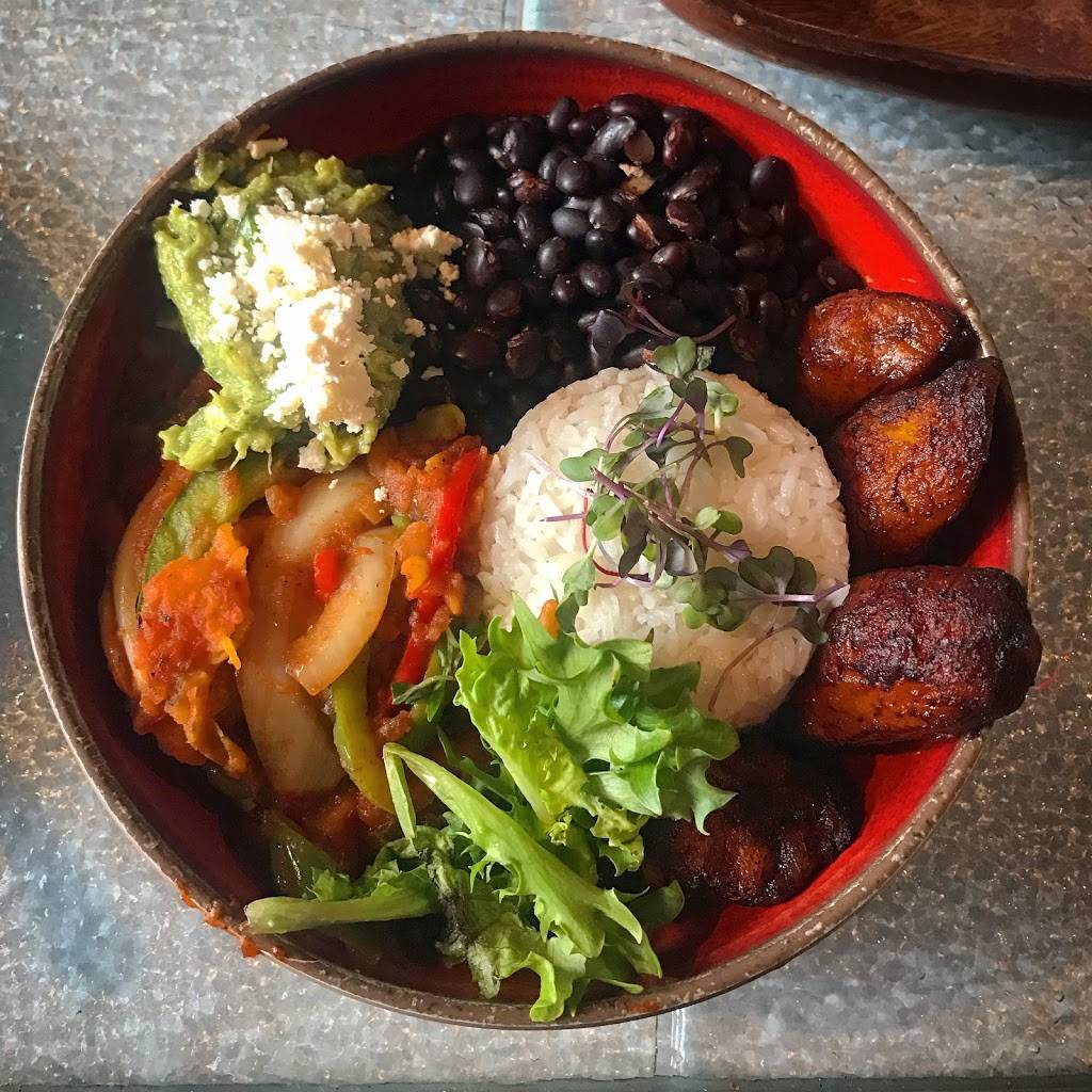 Barroco | restaurant | 12718 Larchmere Blvd, Cleveland, OH 44120, USA | 2169389301 OR +1 216-938-9301