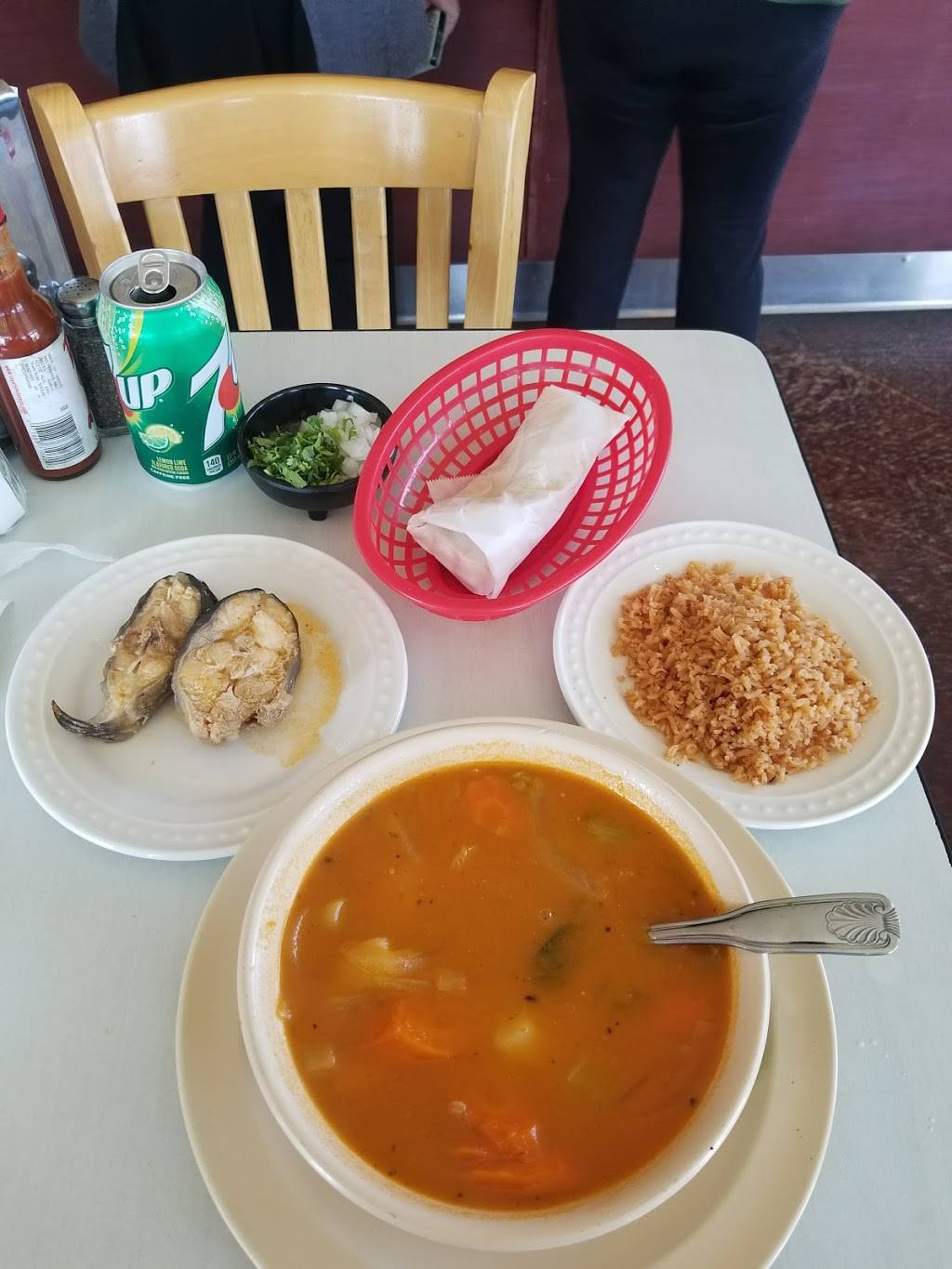 Guayabal Salvadoran and Sabor Baja Mexican Restaurant | restaurant | 8911 Norwalk Blvd, Whittier, CA 90606, USA | 5626999353 OR +1 562-699-9353