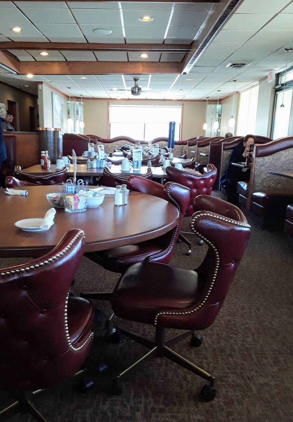 Copper Top Restaurant | restaurant | 2500, 5401 Schroeder Rd, Madison, WI 53711, USA | 6082714588 OR +1 608-271-4588