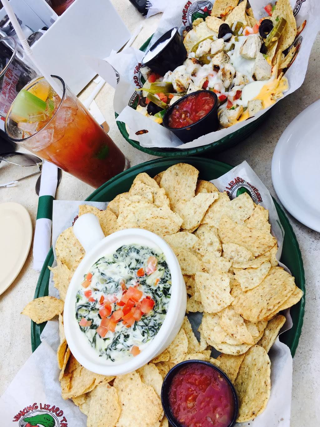 Winking Lizard | restaurant | 1301 E 9th St, Cleveland, OH 44114, USA | 2162974490 OR +1 216-297-4490