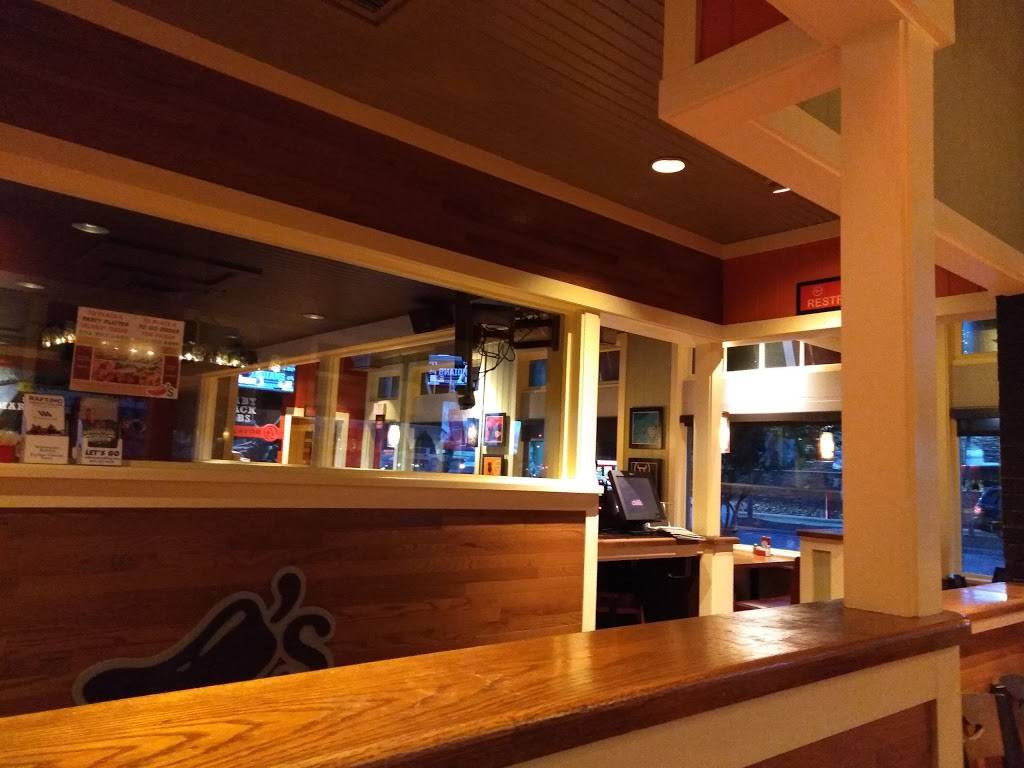 Chilis Grill & Bar | meal takeaway | 253 Tunnel Rd, Asheville, NC 28805, USA | 8282524999 OR +1 828-252-4999