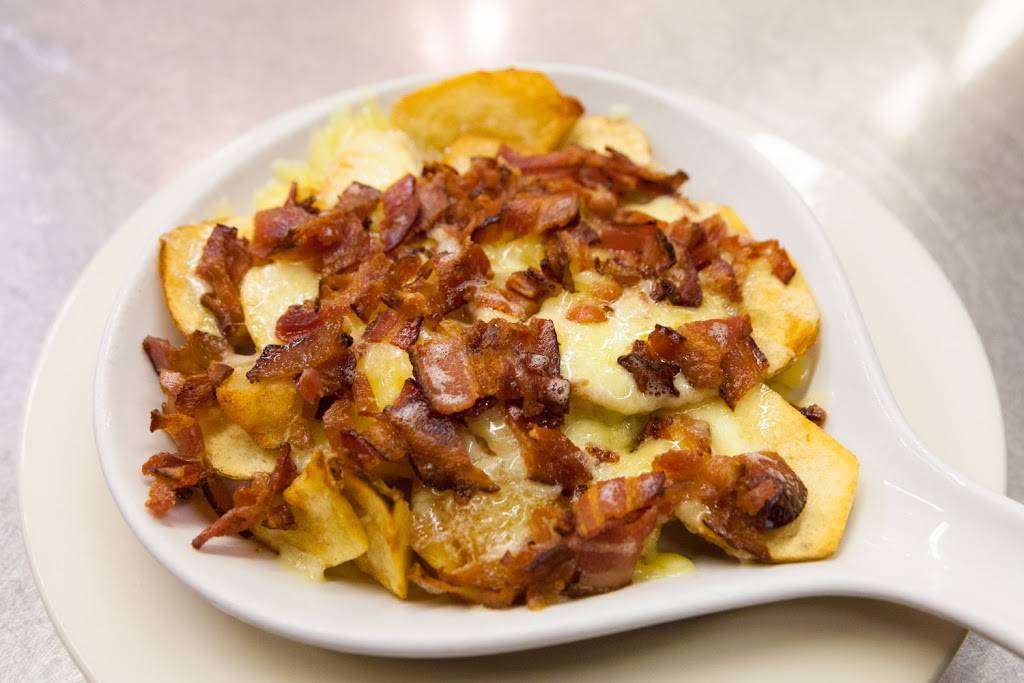 Montanos Restaurant | restaurant | 481 US-6, North Truro, MA 02652, USA | 5084872026 OR +1 508-487-2026