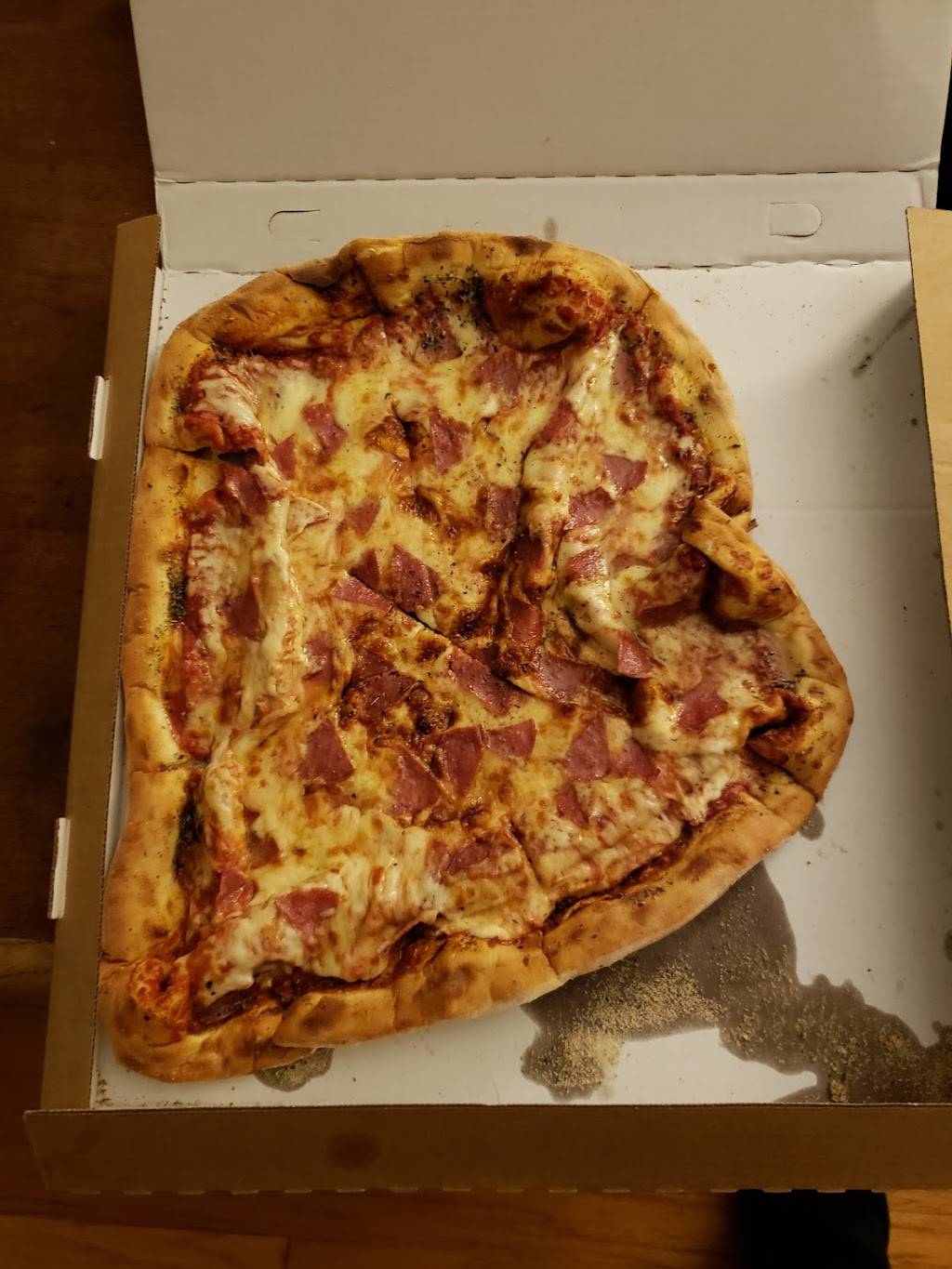 Dantes Pizzeria - Ravenswood | restaurant | 1964 W Lawrence Ave, Chicago, IL 60640, USA | 7732937608 OR +1 773-293-7608