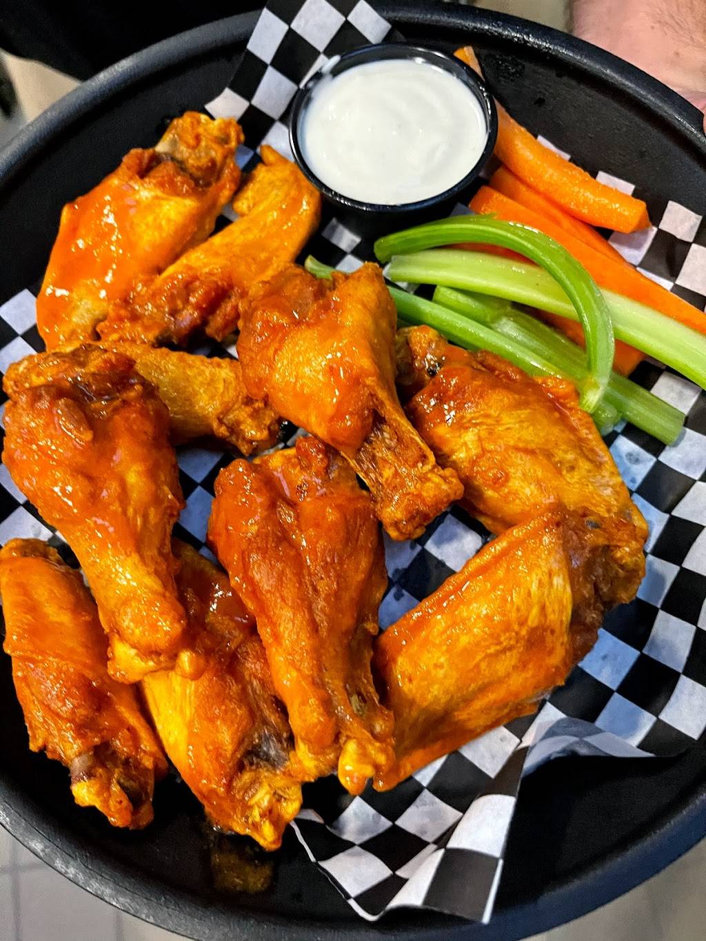 The Parrot X-Press Grill | restaurant | 2407 Bee Ridge Rd, Sarasota, FL 34239, USA | 9419224000 OR +1 941-922-4000