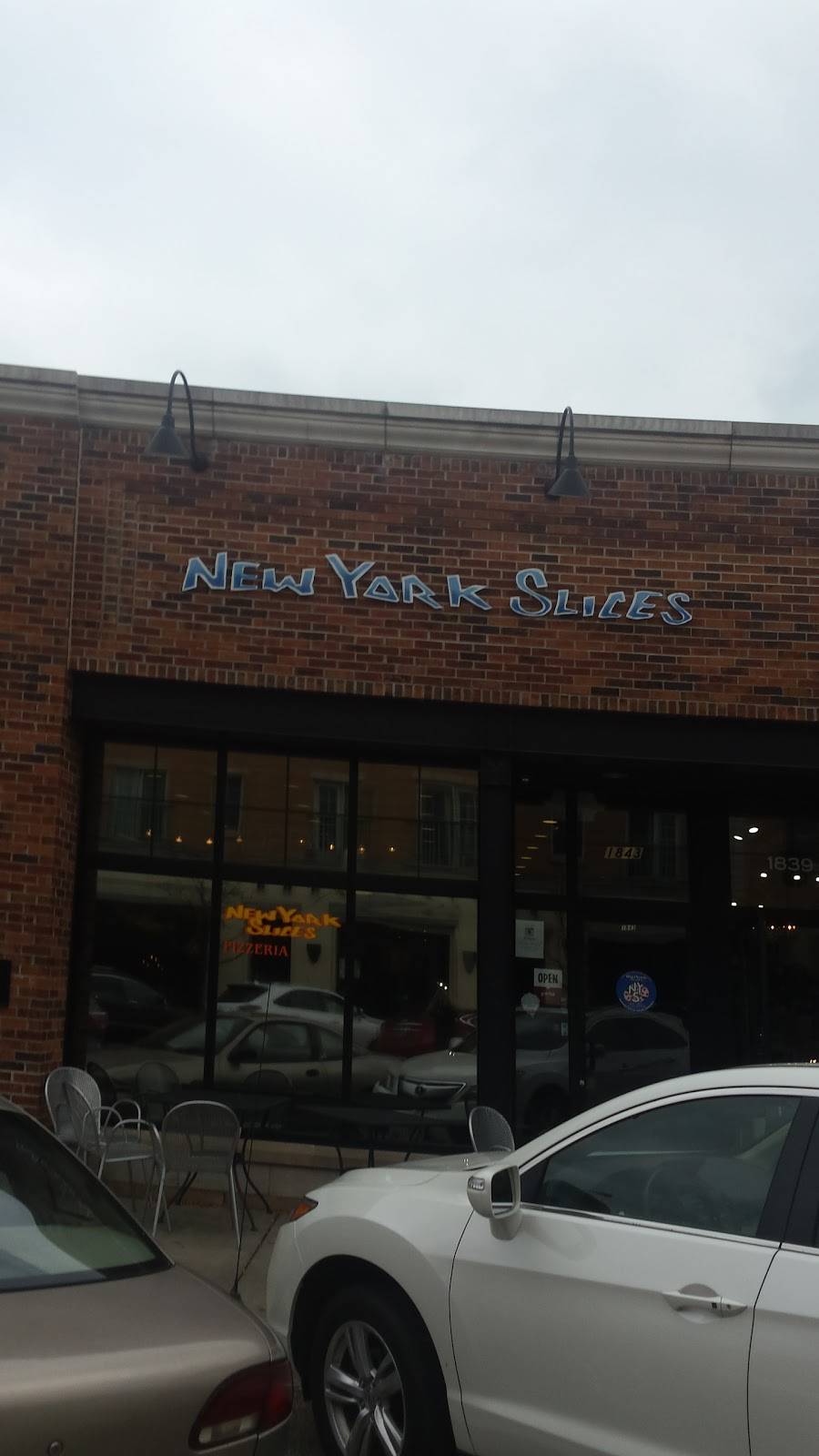 New York Slices | meal delivery | 1843 2nd St, Highland Park, IL 60035, USA | 8474326979 OR +1 847-432-6979