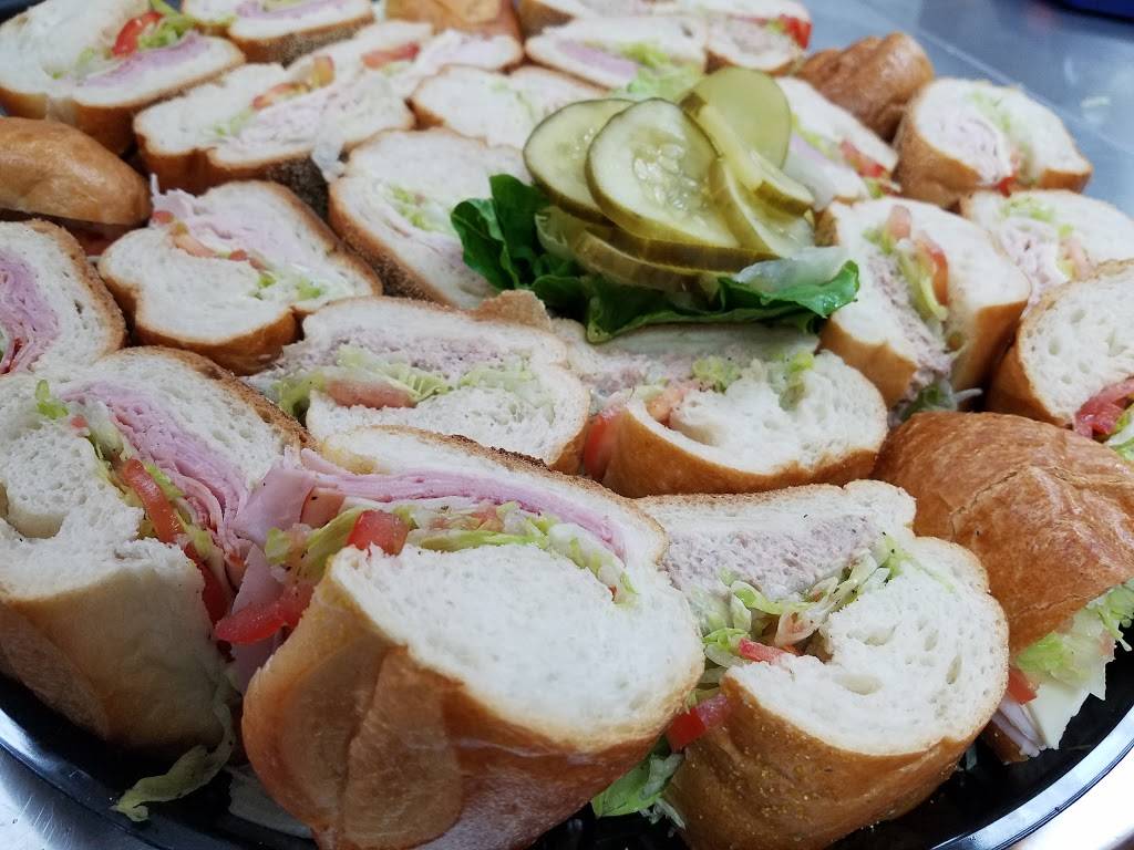 Delios Subs & Steaks | restaurant | 3360 Airport Rd, Allentown, PA 18109, USA | 6108417645 OR +1 610-841-7645