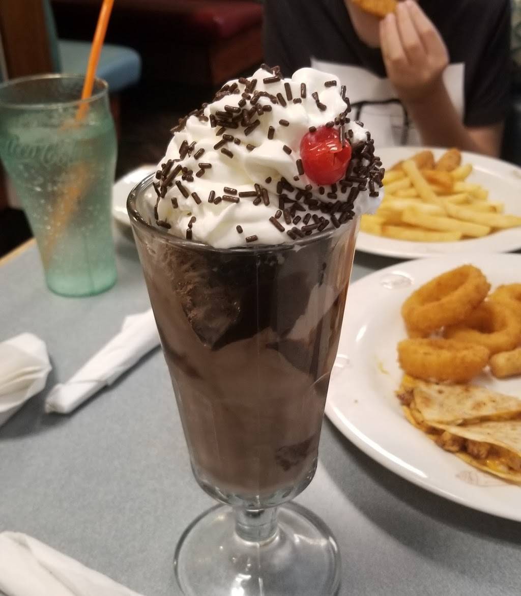 Friendlys | restaurant | 1011 E Eau Gallie Blvd, Melbourne, FL 32937, USA | 3217775035 OR +1 321-777-5035
