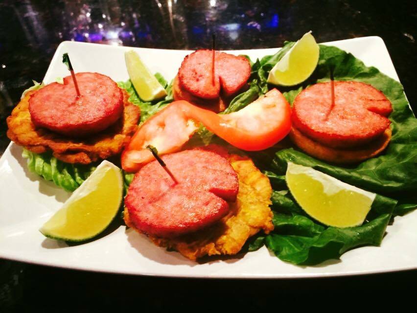 Sandunga Bar & Grill | restaurant | 2619 W Lawrence Ave, Chicago, IL 60625, USA | 7736722979 OR +1 773-672-2979