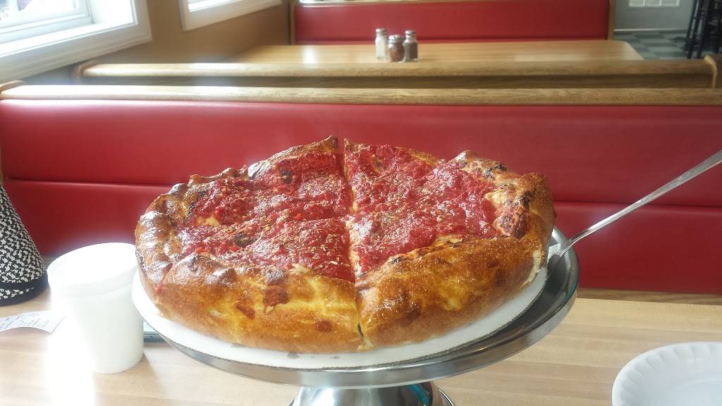 Pentwater Pizza & Grinders | restaurant | 20 3rd St, Pentwater, MI 49449, USA | 2318696664 OR +1 231-869-6664