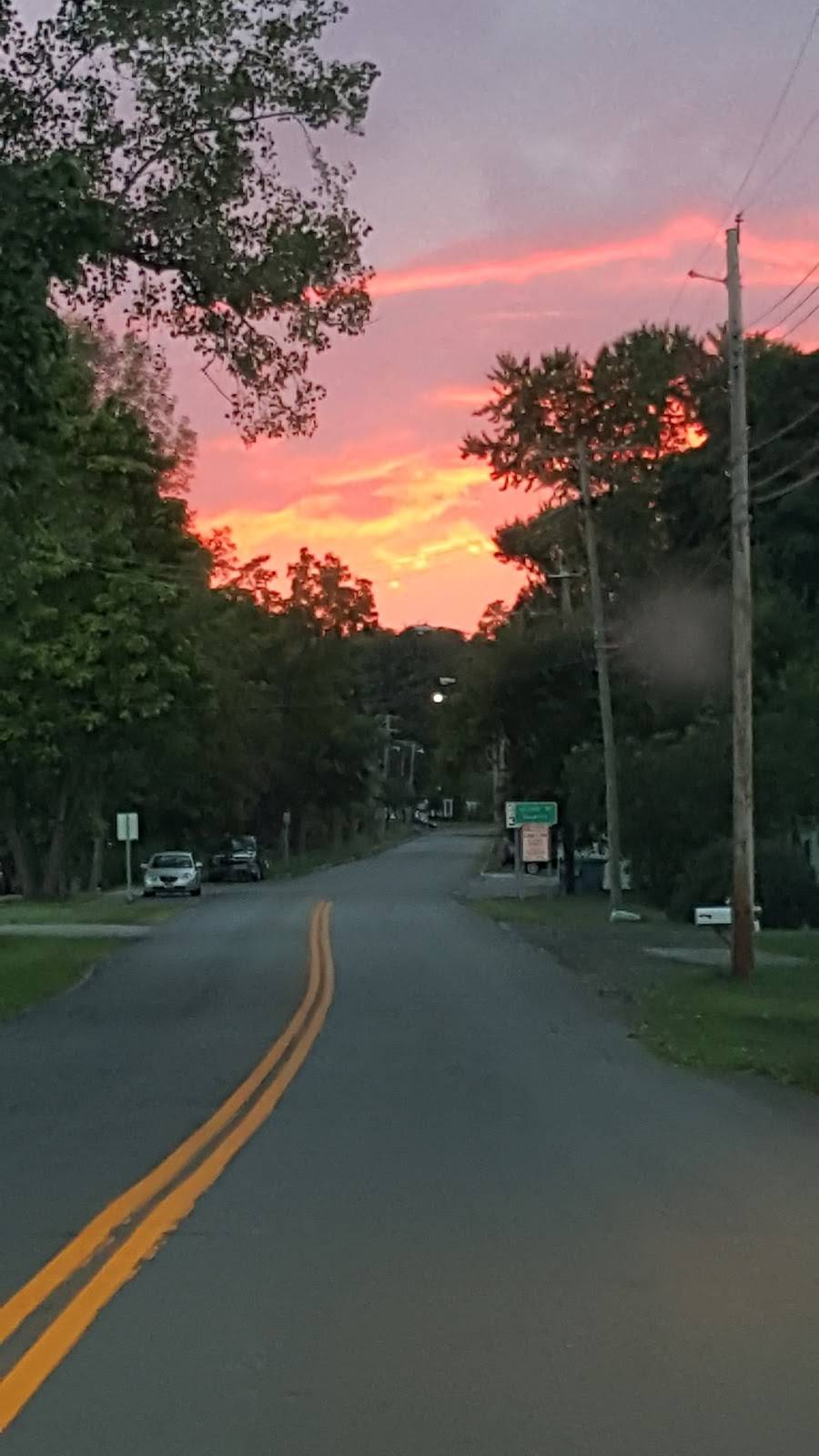 Mickeys Restaurant | restaurant | 3495 Vienna St, Palmyra, NY 14522, USA | 3155975131 OR +1 315-597-5131