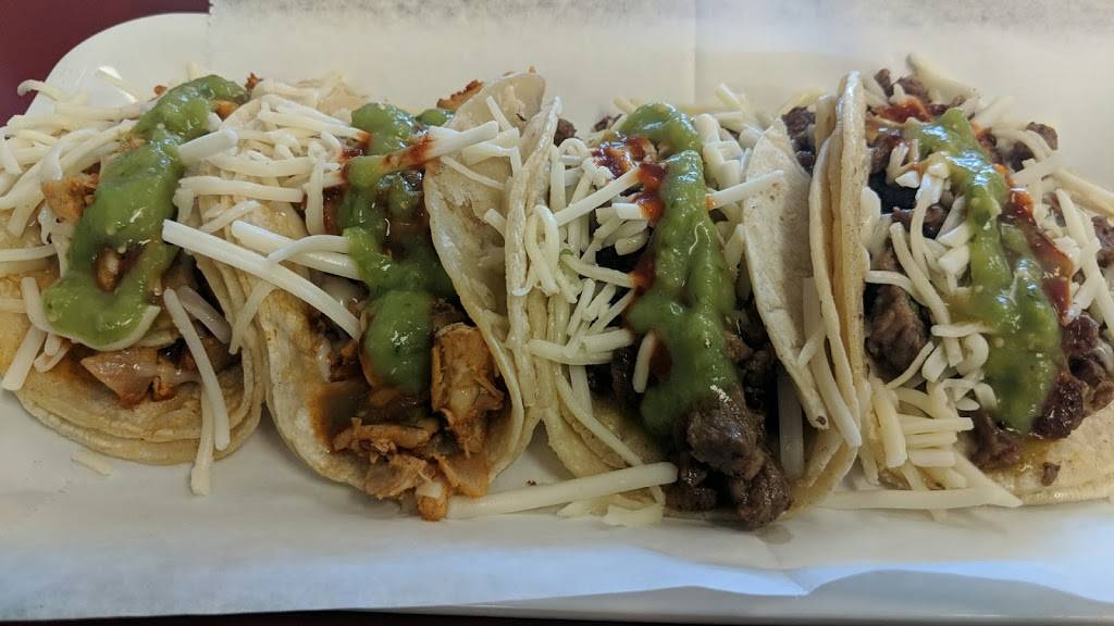 Los Burritos Tapatios Naperville | restaurant | 1232 Ogden Ave, Naperville, IL 60563, USA | 6307780474 OR +1 630-778-0474