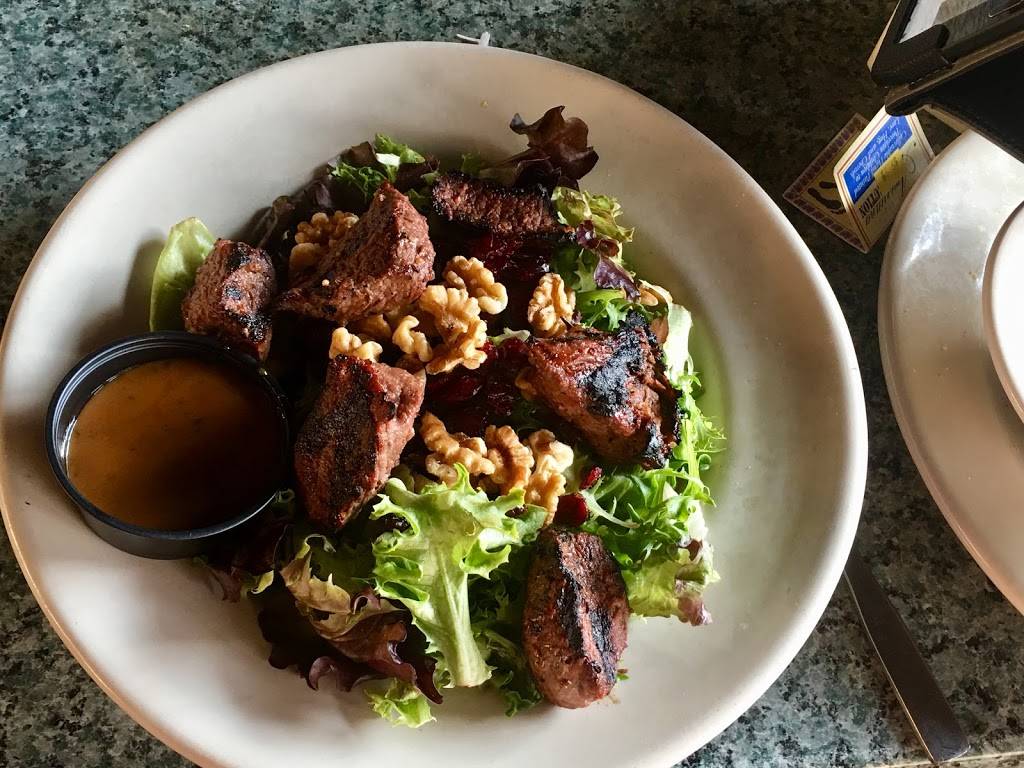 Oxhead Tavern | restaurant | 364 Main St, Sturbridge, MA 01566, USA | 5083477393 OR +1 508-347-7393