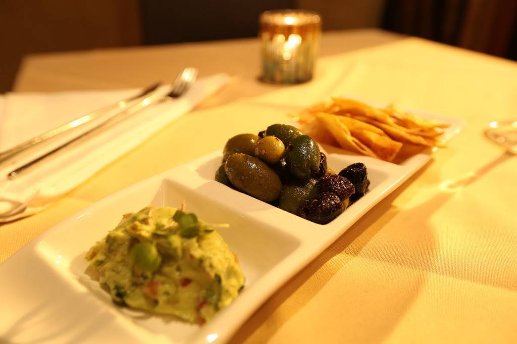 Corks Restaurant | restaurant | 305 Lakeshore Rd E, Oakville, ON L6J 1J3, Canada | 9053373777 OR +1 905-337-3777