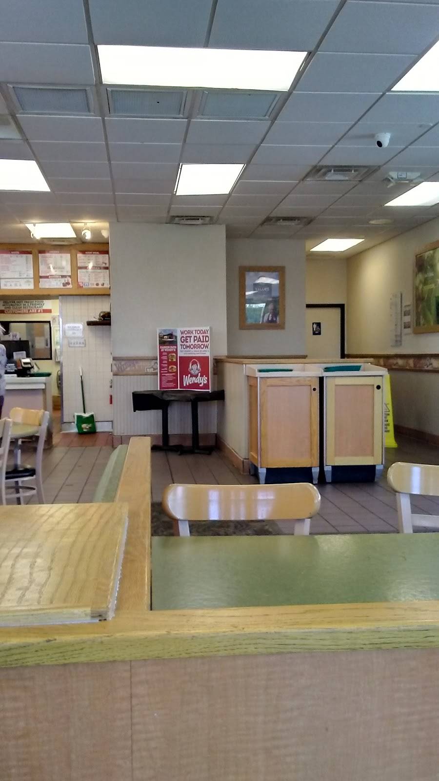 Wendys | restaurant | 1540 W Valencia Rd, Tucson, AZ 85746, USA | 5204349289 OR +1 520-434-9289