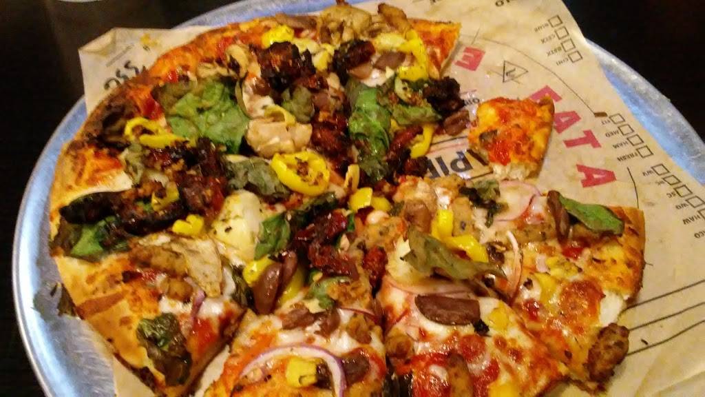 Rapid Fired Pizza | restaurant | 1008 Miamisburg Centerville Rd, Washington Township, OH 45458, USA | 9376401305 OR +1 937-640-1305
