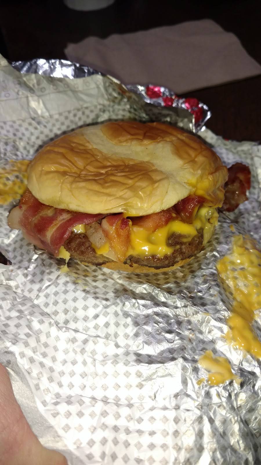 Checkers | restaurant | 2009 Pepperell Pkwy, Opelika, AL 36801, USA | 3347457733 OR +1 334-745-7733