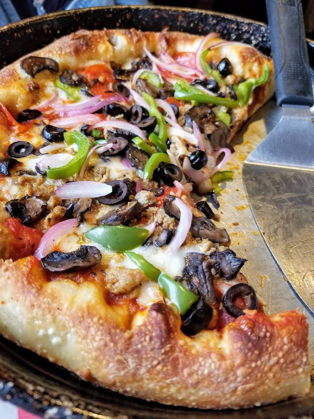 Del Ray Pizzeria | restaurant | 2218 Mt Vernon Ave, Alexandria, VA 22301, USA | 7035492999 OR +1 703-549-2999