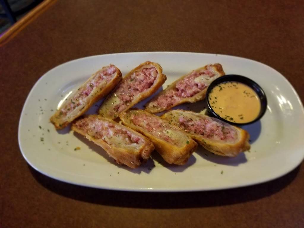 MaGillyCuddys | restaurant | 2016 1st Ave, Anoka, MN 55303, USA | 7632055773 OR +1 763-205-5773