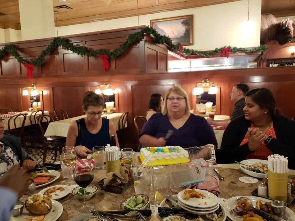 Teds Montana Grill | restaurant | 8017 Plaza del Lago Dr, Estero, FL 33928, USA | 2399479318 OR +1 239-947-9318