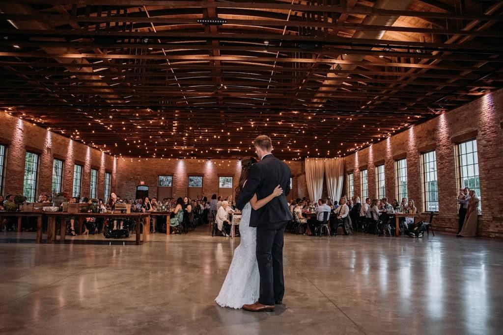 The BRIX on the Fox |  | 260 S Washington St, Carpentersville, IL 60110, USA | 8478448010 OR +1 847-844-8010