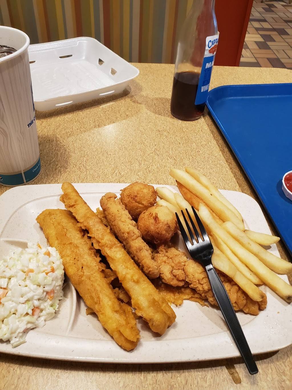 Captain Ds | restaurant | 2725 Florence Blvd, Florence, AL 35630, USA | 2567665270 OR +1 256-766-5270