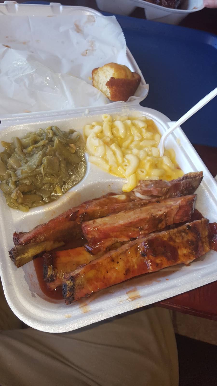 Hodges | restaurant | 2141 Candler Rd, Decatur, GA 30032, USA | 4042844644 OR +1 404-284-4644