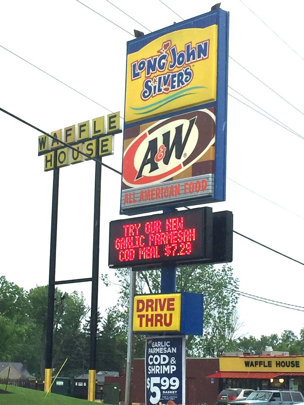 A&W Restaurant | restaurant | 2235 Needmore Rd, Dayton, OH 45414, USA | 9372755940 OR +1 937-275-5940