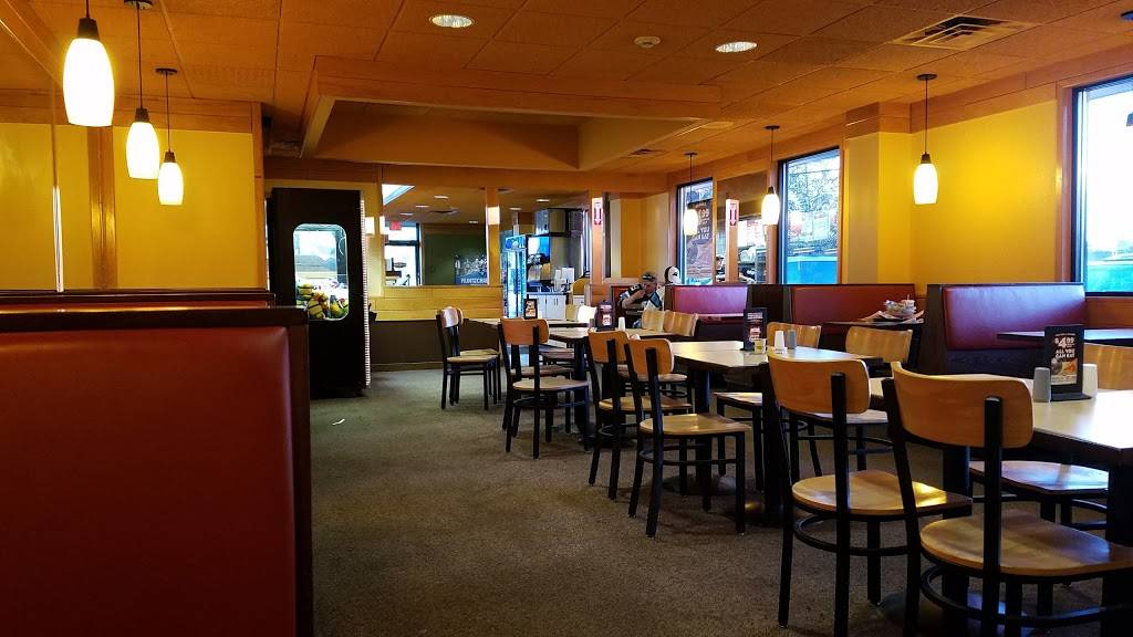 Papa Ginos | meal delivery | 211 North St, Foxborough, MA 02035, USA | 5085431516 OR +1 508-543-1516