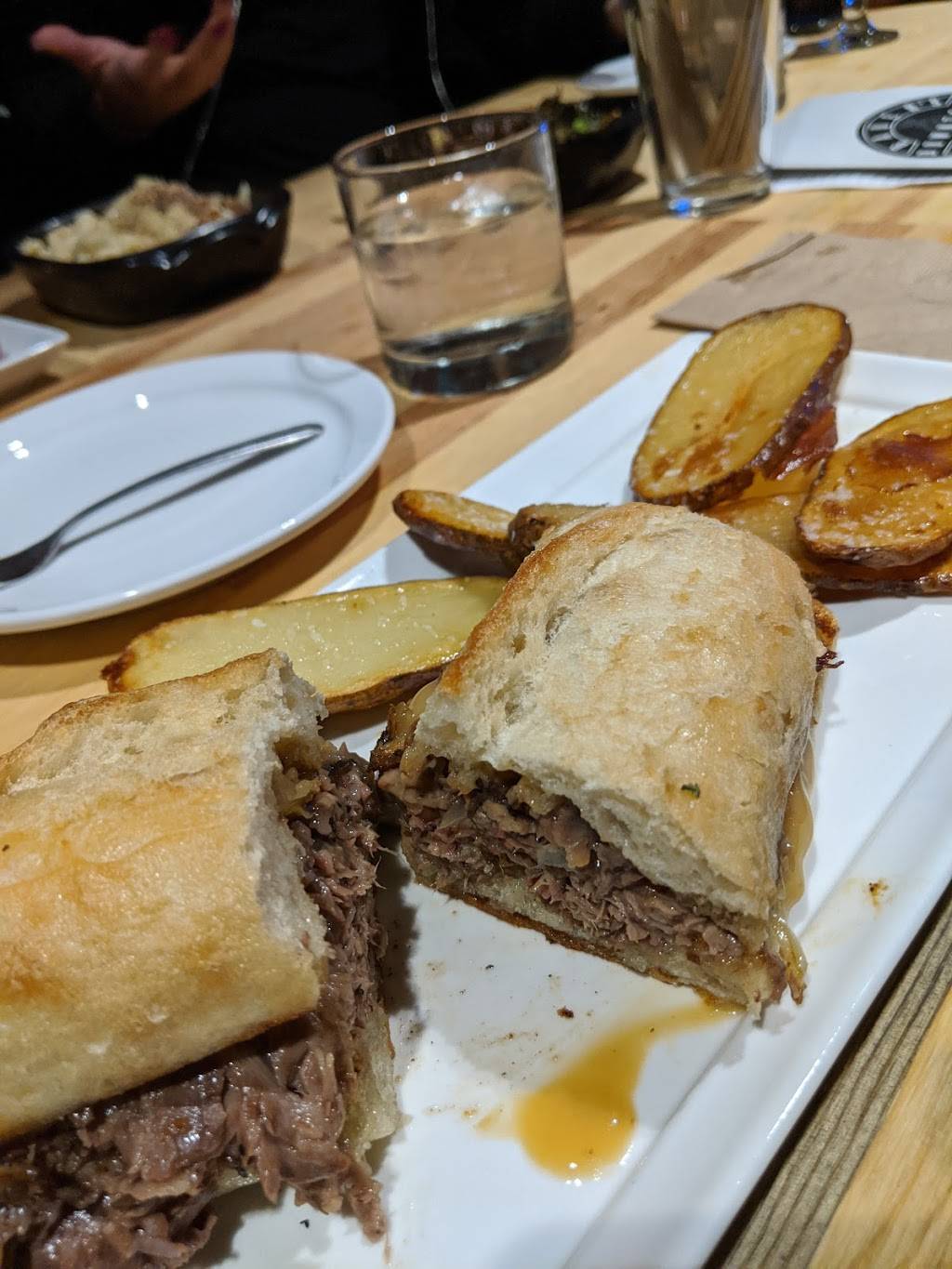 Downtown Gastropub by Bauers | restaurant | 822 9th St, Modesto, CA 95354, USA | 2093129558 OR +1 209-312-9558