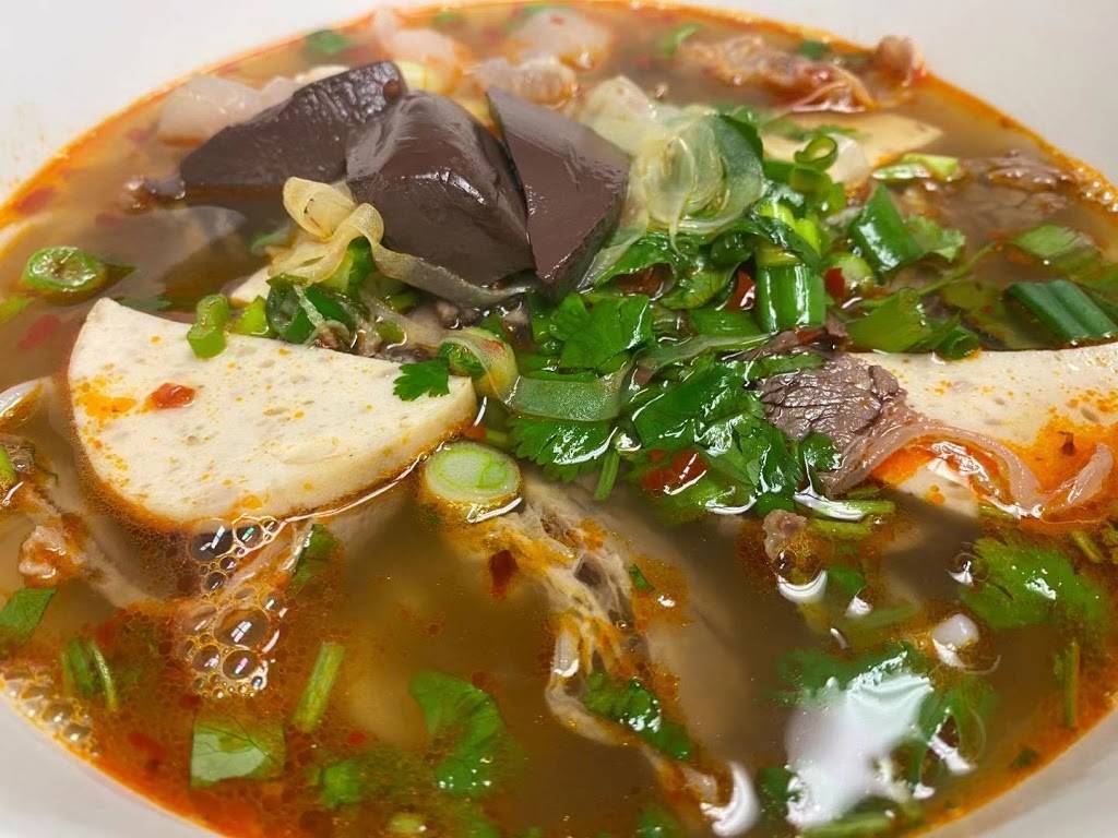 Pho Noodle Station | restaurant | 4330 E New York St, Aurora, IL 60504, USA | 6306184599 OR +1 630-618-4599