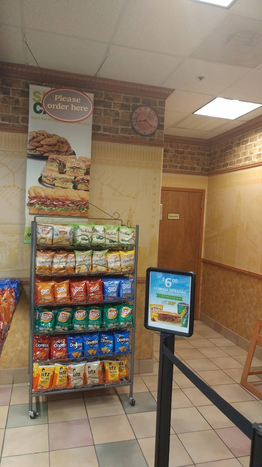 Subway Restaurants | restaurant | 819 Taylor Ave, Suite 7 UL, Loch Raven Plaza Shopping Ctr, Towson, MD 21286, USA | 4108257827 OR +1 410-825-7827